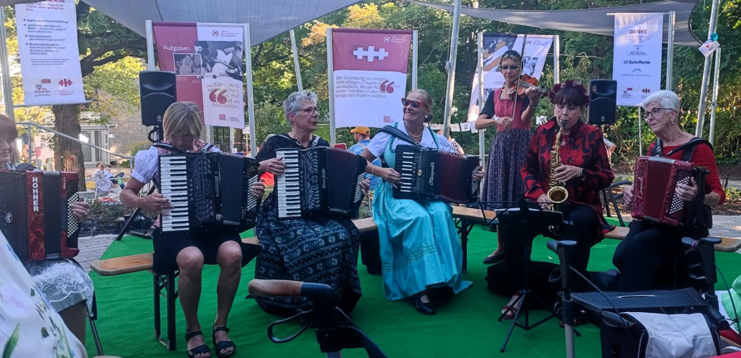 Benefizveranstaltung HerzensSache 2025 mit den Quetschenweibern